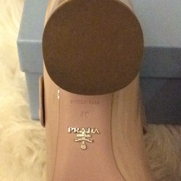 PRADA Mary Jane Flower Gorgeous 👠 Nude Patent - Picture 8 of 9